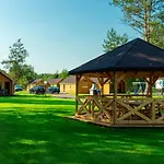 Lesna Osada Przy Suntago Park Vakantiepark Krzyzowka (Zyrardow)