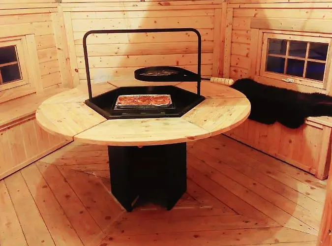 Üdülőpark Lesna Osada Przy Suntago Park Krzyzowka (Zyrardow)